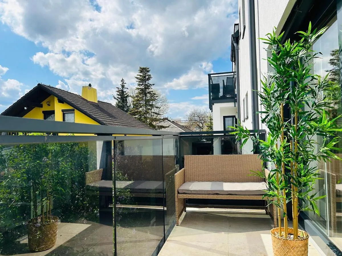 Sunny - Free Parking - Balcony Apartment Vienna